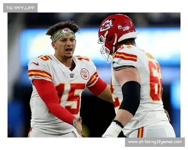 马霍姆斯领衔NFL现役十大巨星震撼登场盘点传奇运动员风采 马霍姆斯领衔NFL现役十大巨星震撼登场盘点传奇运动员风采